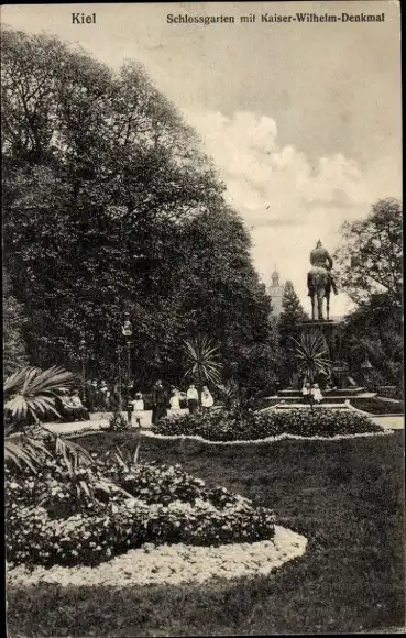 Ak Kiel in Schleswig Holstein, Schlossgarten mit Kaiser Wilhelm Denkmal