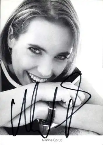 Ak Schauspielerin Nadine Spruß, Portrait, Autogramm, Lindenstraße
