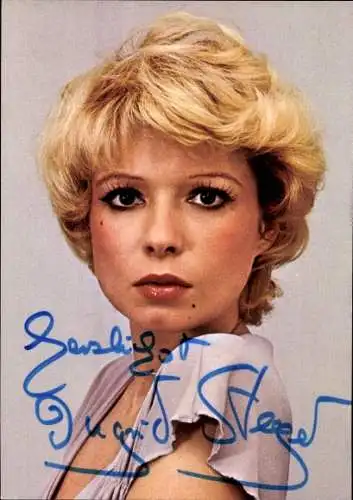 Ak Schauspielerin Ingrid Steeger, Portrait, Autogramm