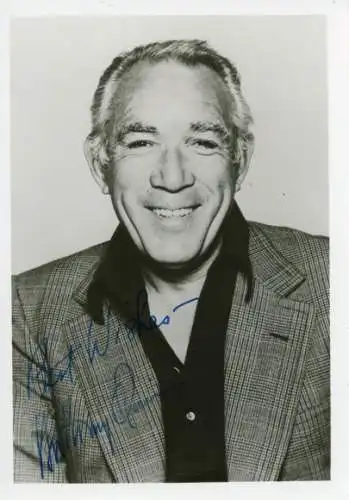 Ak Schauspieler Anthony Quinn, Portrait, Autogramm