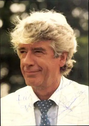 Ak Schauspieler und Showmaster Rudi Carrell, Portrait, Autogramm, Krawatte