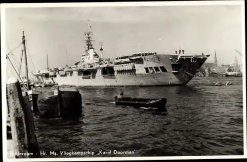 Ak Rotterdam, Niederländisches Kriegsschiff, Karel Doorman, Flugzeugträger