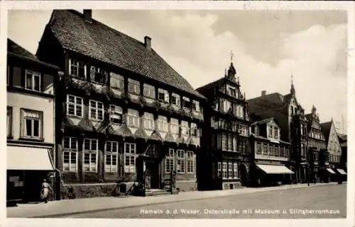 Ak Hameln an der Weser Niedersachsen, Osterstraße, Museum, Stiftsherrenhaus