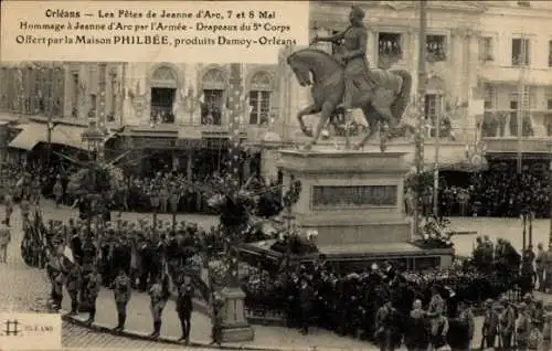 Ak Orléans Loiret, Les Fetes de Jeanne d'Arc, Drapeaux du 5e Corps, Hommage a Jeanne d'Arc