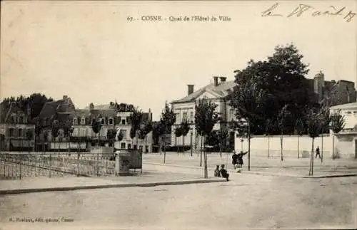 Ak Cosne Nièvre, Quai de l'Hotel de Ville