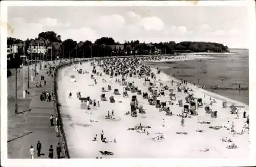 Ak Ostseebad Travemünde Lübeck, Strand, Badegäste, Strandkörbe, Promenade