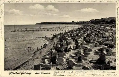 Ak Ostseebad Grömitz in Holstein, Strand, Strandkörbe, Badegäste