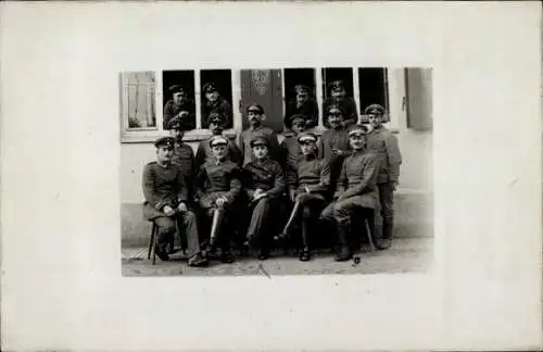 Foto Ak Grafenwöhr in der Oberpfalz Bayern, Deutsche Soldaten in Uniformen, Zimmer 14