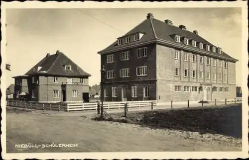 Foto Ak Niebüll, Blick auf das Schülerheim, Außenansicht