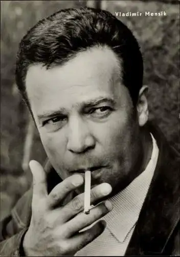 Ak Schauspieler Vladimir Mensik, Portrait, Zigarette