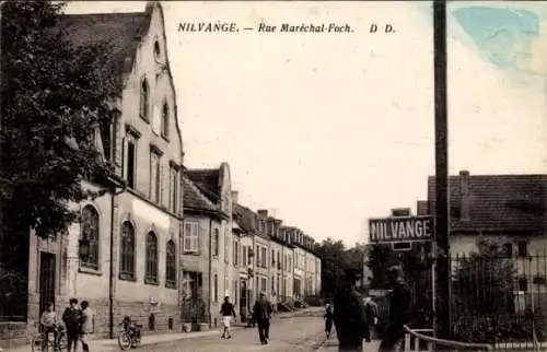 Ak Nilvange Nilvingen Lothringen Moselle, Rue Marechal Foch