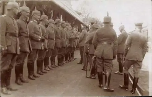 Foto Ak Niš Nisch Serbien, Kaiser Wilhelm II. begrüßt die Truppen, I WK