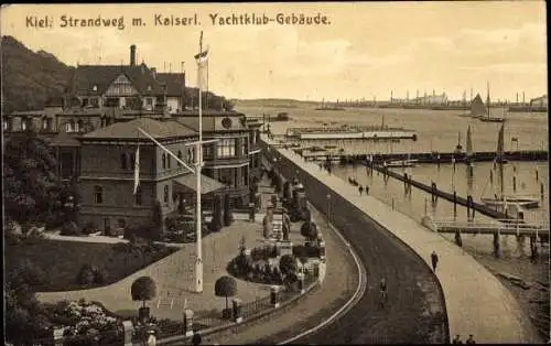 Ak Kiel, Strandweg, Kaiserliches Yachtklub-Gebäude, Anleger