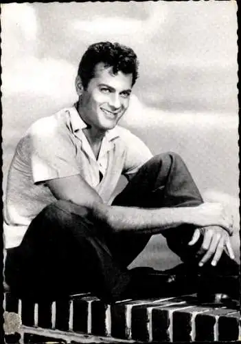 Ak Schauspieler Tony Curtis, Portrait