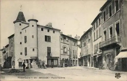 Ak Brioude Haute Loire, Place Fenerie, Cafe