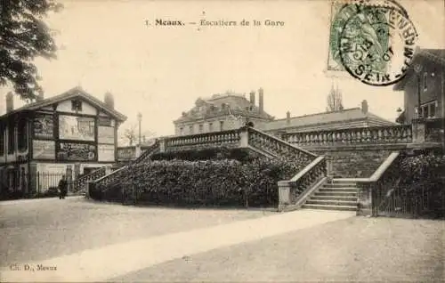 Ak Meaux Seine-et-Marne, Treppen zum Bahnhof