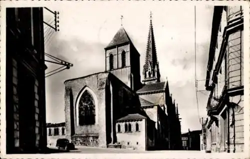 Ak Parthenay Deux Sèvres, Kirche Saint Laurent