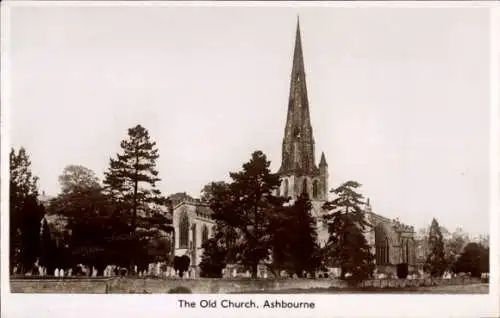 Ak Ashbourne Derbyshire England, Alte Kirche