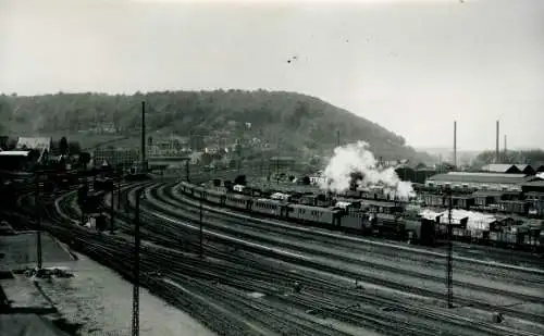 Foto Carl Bellingrodt,  Steinbeck Wuppertal, Deutsche Eisenbahn, Bahnhof, Gleisseite