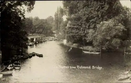 Ak Richmond upon Thames London England, Themse von Richmond Bridge