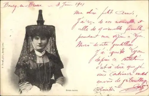 Ak Junge Frau in französischer Tracht, Portrait, Kopfbedeckung