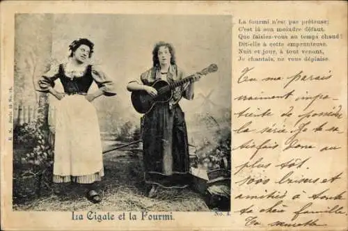 Ak Französische Tracht, Zwei Musizierende Frauen, Gitarre