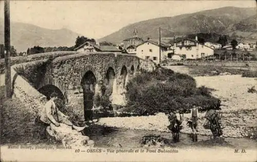 Ak Ossès Pyrénées Atlantiques, Gesamtansicht, Pont Subialdia