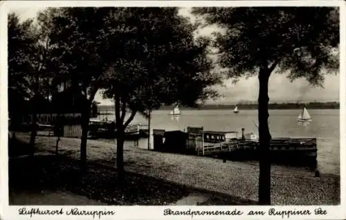 Ak Neuruppin in Brandenburg, Strandpromenade, Ruppiner See, Segelboote