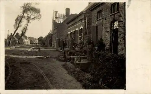 Foto Ak Keyern, Straßenpartie, Soldaten