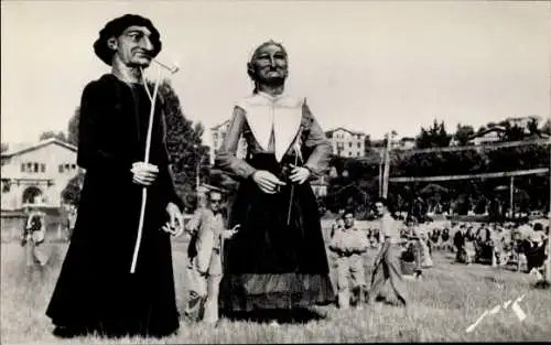 Foto Ak Französische Tracht, Fest, Puppen, Bauern