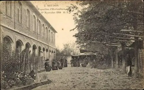 Ak Meudon Hauts de Seine, Gartenbauausstellung 1910, Besucher