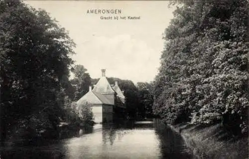 Ak Amerongen Utrecht Niederlande, Wassergraben in der Nähe des Schlosses