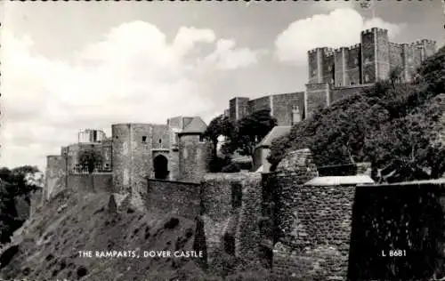 Ak Dover Kent England, Dover Castle, die Stadtmauer