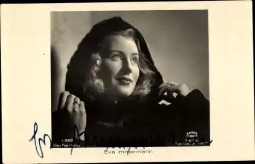 Ak Schauspielerin Eva Immermann, Portrait, Autogramm, Cape