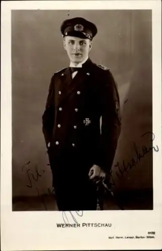 Ak Schauspieler Werner Pittschau, Portrait in Uniform, Autogramm