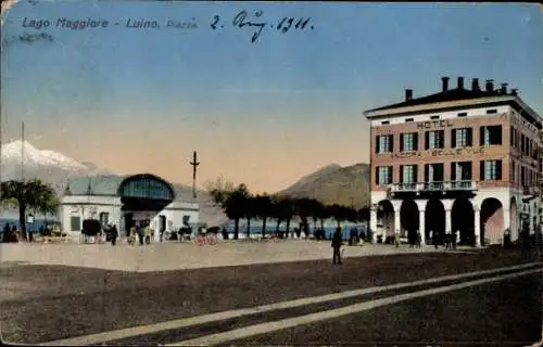 Ak Luino Lago Maggiore Lombardei, Piazza, Hotel Belle Vue