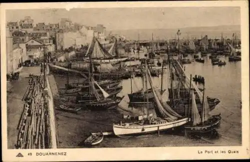 Ak Douarnenez Finistère, Le Port et les Quais