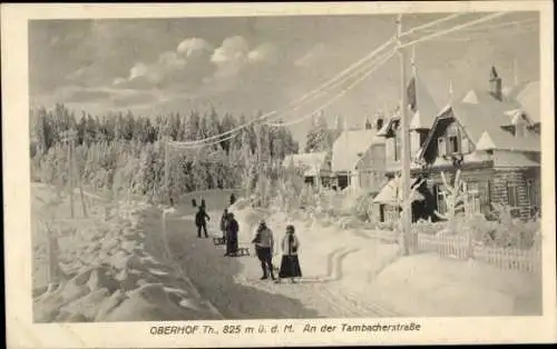 Ak Oberhof im Thüringer Wald, An der Tambacherstraße, Wintermotiv