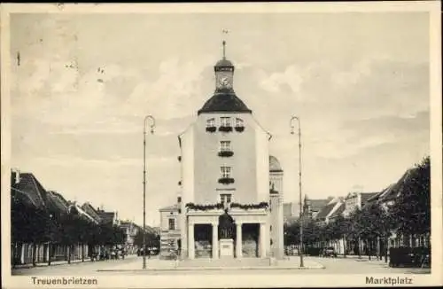 Ak Treuenbrietzen in Brandenburg, Marktplatz