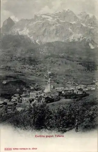 Ak Cortina d'Ampezzo Veneto, Ort gegen Tofana