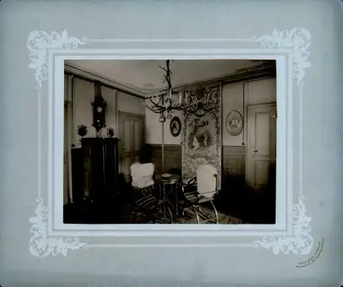 Foto um 1880, Interieur Jagdzimmer, Mobiliar, Polstermöbel