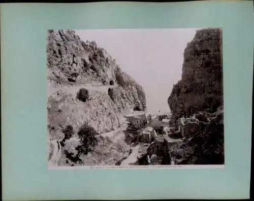 Foto um 1880, Sorrento Campania, Marina con l'Albergo Victoria, Marina della Praja