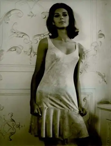 Foto Unterrock Viola im Fond de robe Stil, Modell Felina, Reklame
