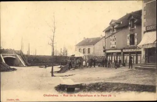 Ak Chalindrey Haute Marne, Rue de la République et le Pont