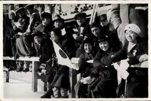 Sammelbild Olympia 1936, Winterspiele, japanische Zuschauer am Rießersee