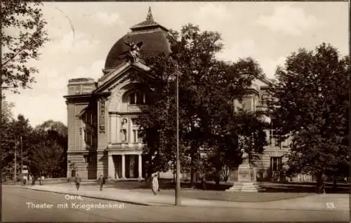 Ak Gera in Thüringen, Theater mit Kriegerdenkmal
