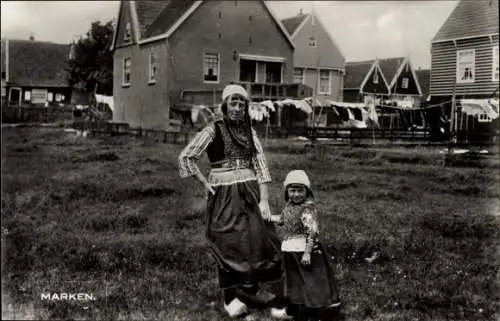 Ak Marken Nordholland Niederlande, Volkstrachten