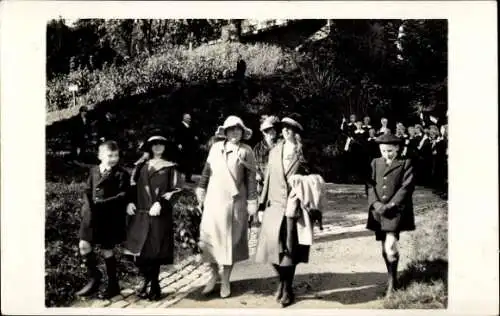 Ak Königin Wilhelmina der Niederlande, Königsfamilie in Limburg