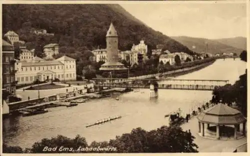 Ak Bad Ems an der Lahn, Lahnabwärts, Brücke, Teilansicht, Turm