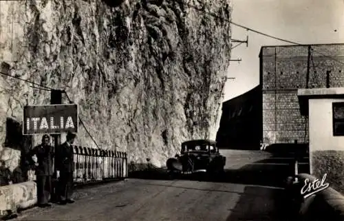 Ak Menton Alpes Maritimes, französisch-italienische Grenze, italienische Zollstation